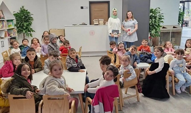 Minik öğrencilerden kütüphaneye ziyaret
