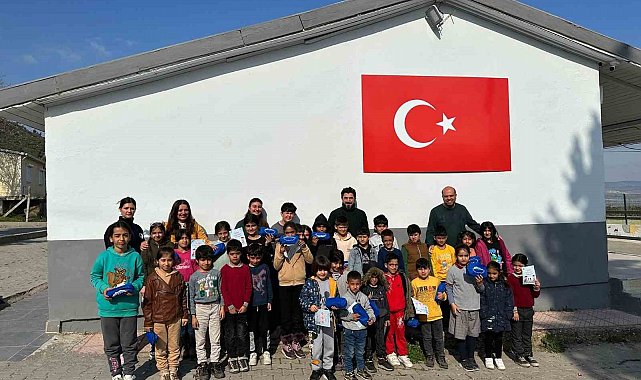 Miniklere ağız ve diş sağlığı taraması devam ediyor