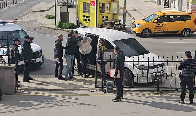 Miras dehşeti: 3 akrabasını öldüren zanlı adliyede