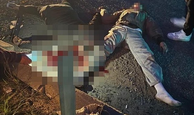 Motosiklet ile hafif ticari araç çarpıştı: 1 ölü, 1 yaralı