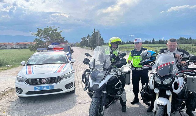 Motosiklet kazalarına dikkat çeken jandarmadan 'Bir Kural, Bir Ömür' denetimleri