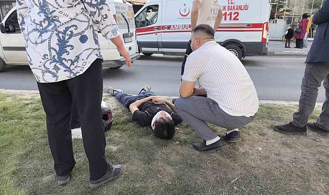 Motosikletli genç ölümden döndü