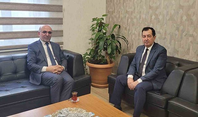 Müftü İmamoğlu kurban vekaleti tesliminde bulundu