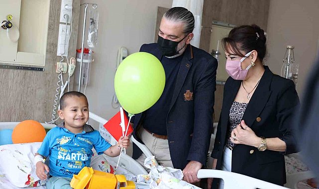 MÜSİAD Antalya'dan kanserle mücadele eden çocuklara bayram hediyesi