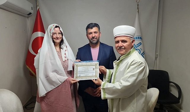 Müslüman olup Canan ismini aldı