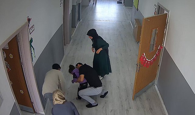 Nefessiz kalan öğrenciye okul müdüründen heimlich manevrası