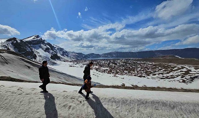Nemrut Kalderası'na ziyaretçi akını