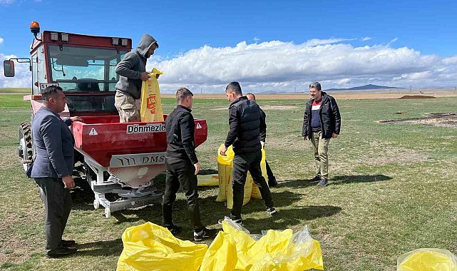 Niğde meralarında gübreleme çalışmaları başladı
