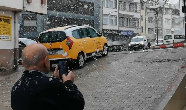 Niksar'da bahar yerini kışa bıraktı
