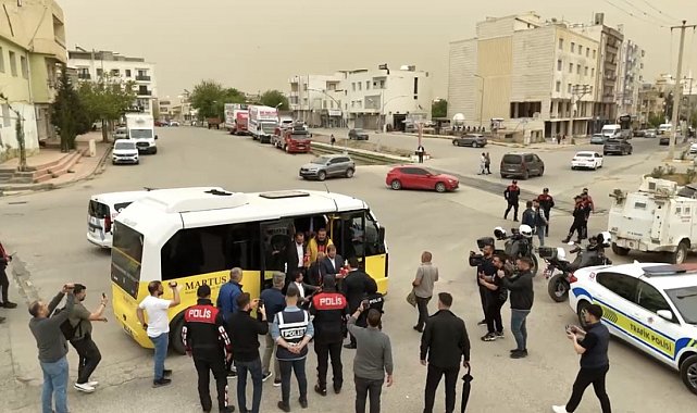 Nusaybin esnafından "Polis Haftası" kutlaması