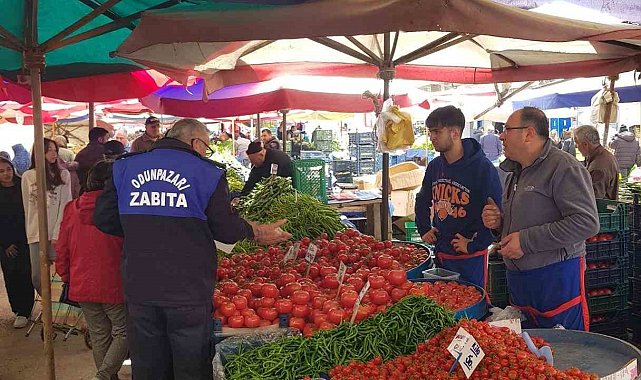 Odunpazarı Belediyesi zabıta ekipleri semt pazarlarında terazi ve etiket kontrolü yaptı