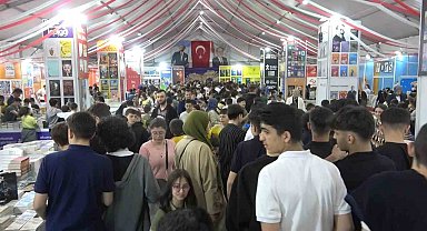 Öğrenciler o fuara akın etti