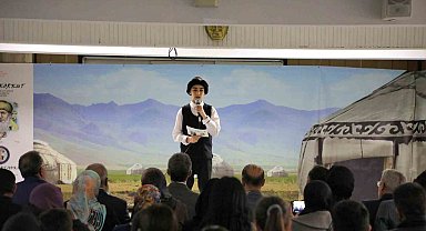 Öğrencilerden Bamsı Beyrek çocuk tiyatrosu