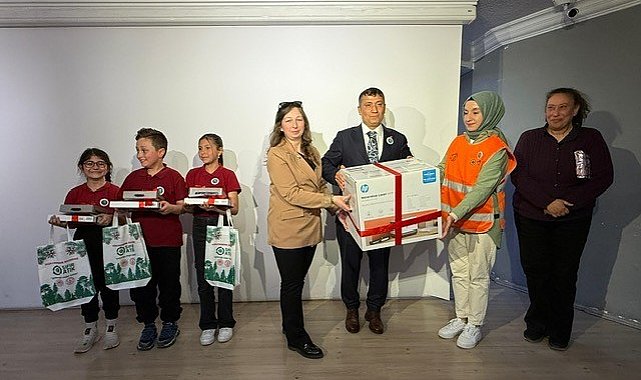 Öğrencilere bol ödüllü sıfır atık bilgi yarışması gerçekleştirildi