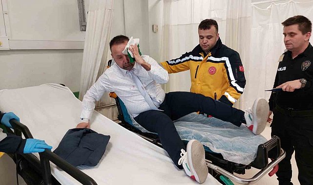 Okulda öğretmeni darp eden 2 kişi yakalandı