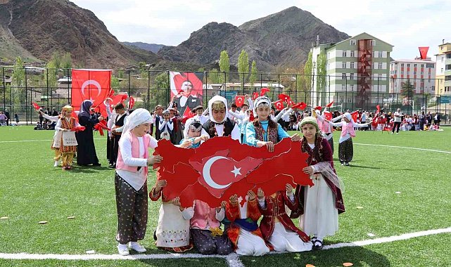 Oltu'da 23 nisan coşkusu