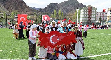 Oltu'da 23 nisan coşkusu