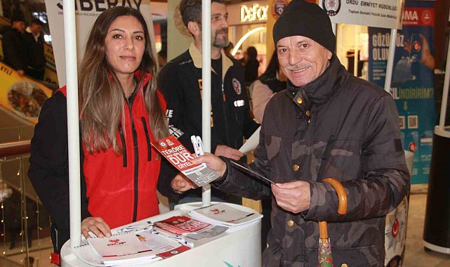 Ordu'da polis ekipleri, halkın güvenliği için bilgilendirdi