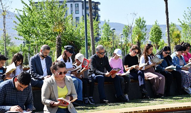 Osmaniye Millet Bahçesi'nde kitap okuma etkinliği düzenlendi