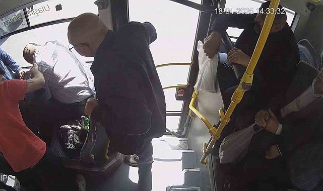 Otobüste fenalaşan yolcu için güzergahını değiştirdi