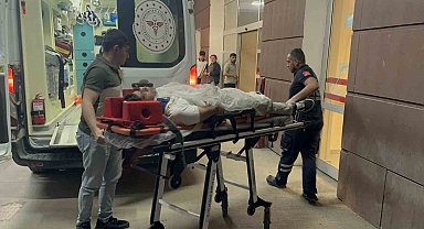 Otomobil ile kamyonet çarpıştı: 4 yaralı