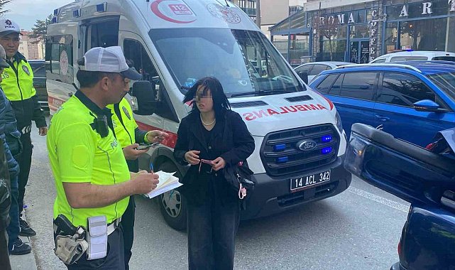 Otomobil ile motosiklet çarpıştı: 2 çocuk yaralandı