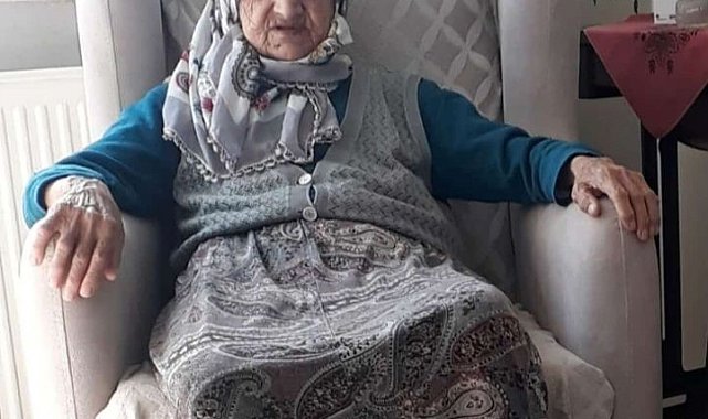 Otomobilin çarptığı kadın hayatını kaybetti