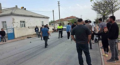 Otomobille çarpışan elektrikli motosiklet sürücüsünün gözü çıktı