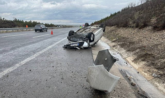 Otoyolda 9 araç kaza yaptı, 2 kişi yaralandı