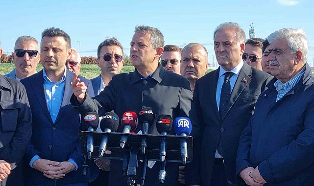 Özgür Özel: "İmamoğlu'nun bütün programlarına bakın, o çanta jammer çantası"