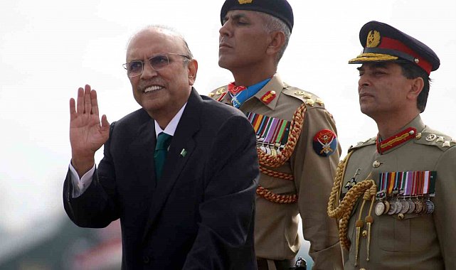 Pakistan Cumhurbaşkanı Zerdari, hastaneye kaldırıldı