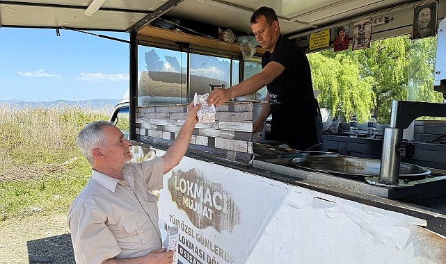 Papa Francis adına lokma döktürdü