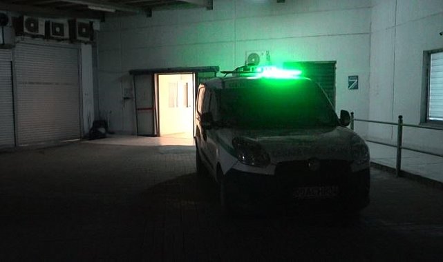 Park halindeki tıra çarpan elektrik bisiklet sürücüsü hayatını kaybetti