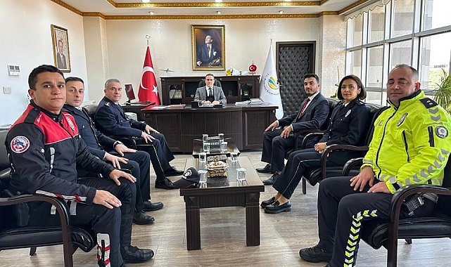 Polis Haftası nedeniyle Kaymakam'ı ziyaret ettiler
