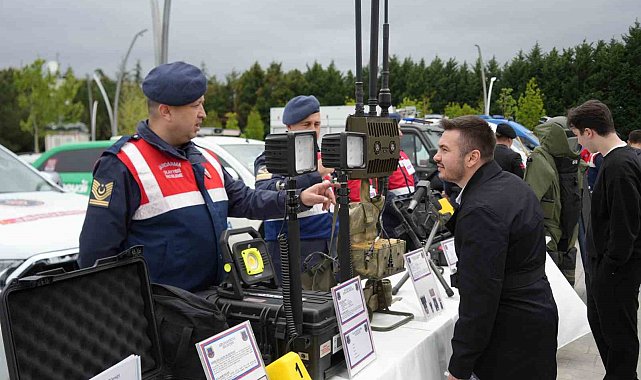 Polis ve jandarmanın yeni nesil ekipmanları gençleri hayran bıraktı