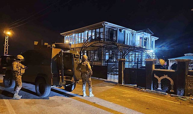 Polise silah gösteren şahsı yakalamak için operasyon düzenlendi