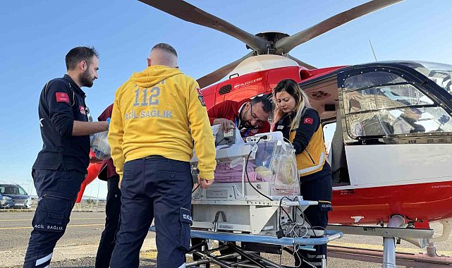 Prematüre Adar, göz tedavisi için helikopterle Van'a sevk edildi