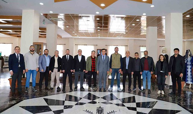 Prof. Dr. Emiroğlu, ''Türkiye yetişmiş insanını en kolay israf eden ülke''