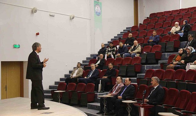 "Örgün Eğitimle Birlikte Hafızlık Projesi" tanıtım toplantısı Kütahya'da gerçekleştirildi