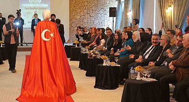 "Palandöken'in eteğinde Türk motifleri defilesi" büyük beğeni topladı