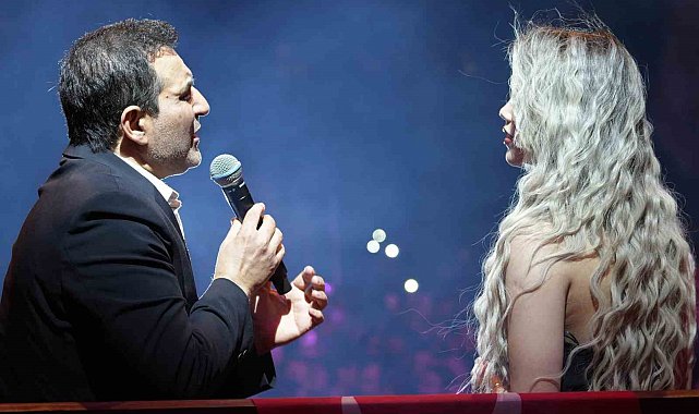 Rafet El Roman'dan Kırıkkale'de unutulmaz 23 Nisan konseri: Binlerce kişi meydana akın etti