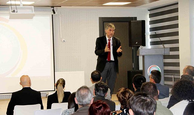 Rehber öğretmen ve müdür yardımcılarının Kütahya OSB'de mesleki eğitim buluşması