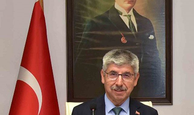 Rektör Kaçar'dan 23 Nisan mesajı