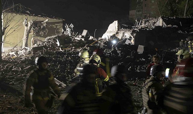 Rusya'nın Kiev'i hedef alan son saldırılarında bilanço ağırlaştı: Ölü sayısı 9'a, yaralı sayısı 63'e yükseldi