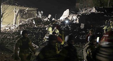 Rusya'nın Kiev'i hedef alan son saldırılarında bilanço ağırlaştı: Ölü sayısı 9'a, yaralı sayısı 63'e yükseldi