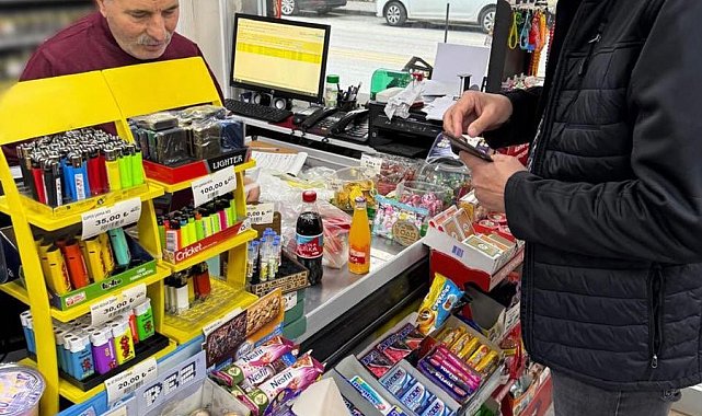 Sağlık Bakanı Memişoğlu'ndan boykota karşı esnafa destek