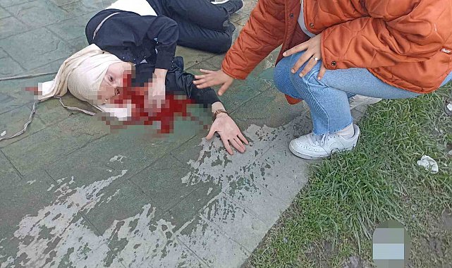 Sakarya'da korkunç olay: Genç kadın ikinci kattan düştü, gören oraya koştu