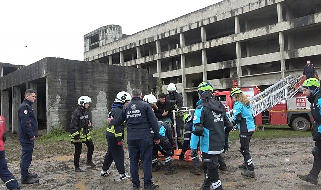 Samsun'da UMKE bölge tatbikatı gerçeğini aratmadı