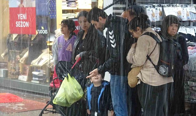 Samsunluların ani sağanak ile sınavı