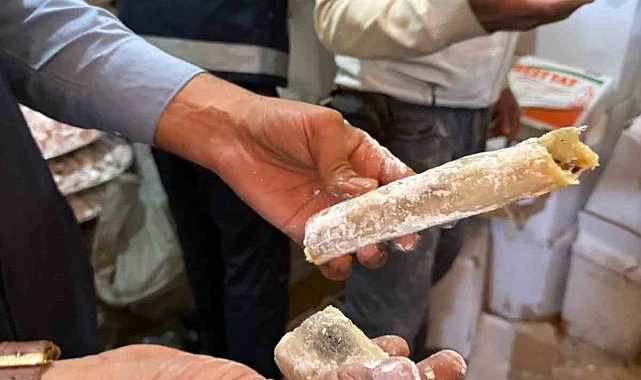 Şanlıurfa'da son tüketim tarihi geçmiş 2 ton lokum ele geçirildi
